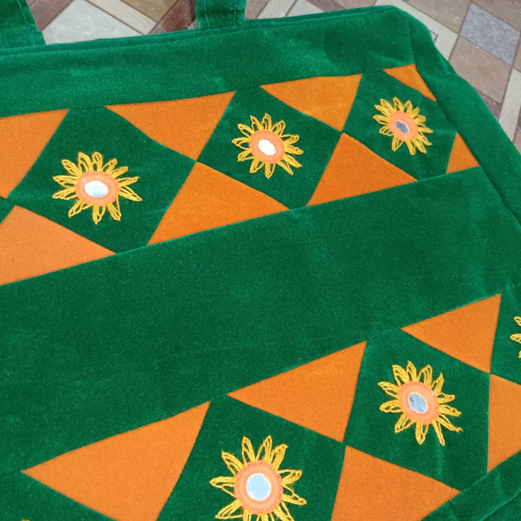 16 × 12 inch Velvet Pipili Mudia Design Bag - Green Orange