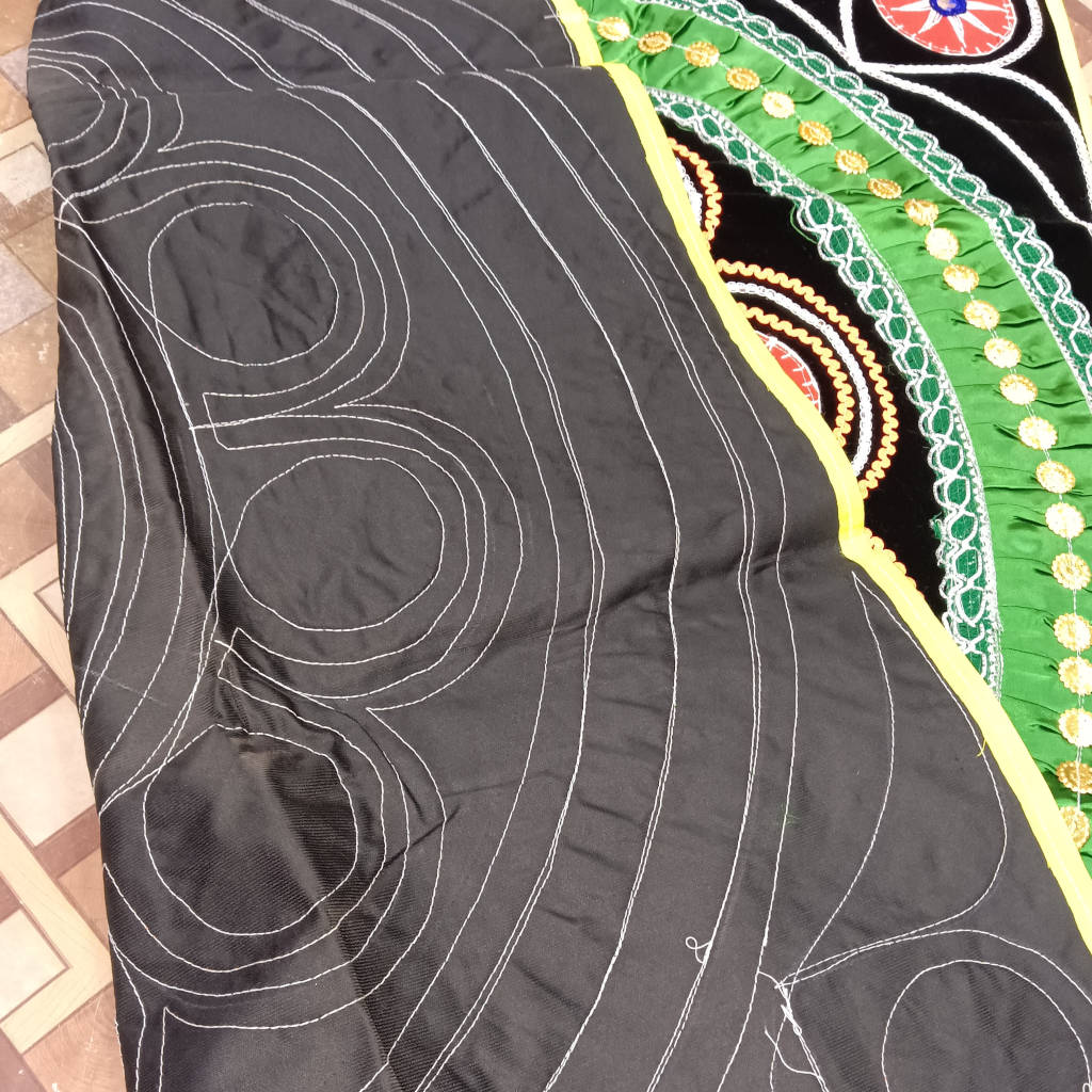 3 × 3 ft Kunchh Flower Design - Machine Made - Black