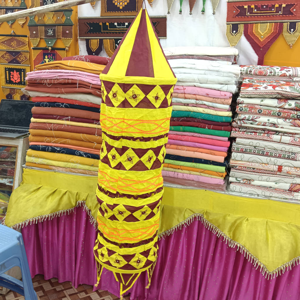 5ft Pipili Applique Yellow & Maroon Cotton Lamp