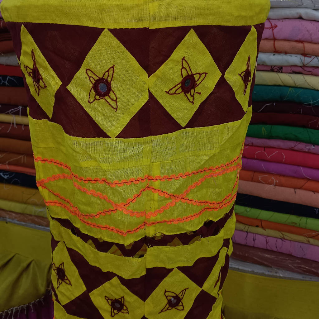 5ft Pipili Applique Yellow & Maroon Cotton Lamp