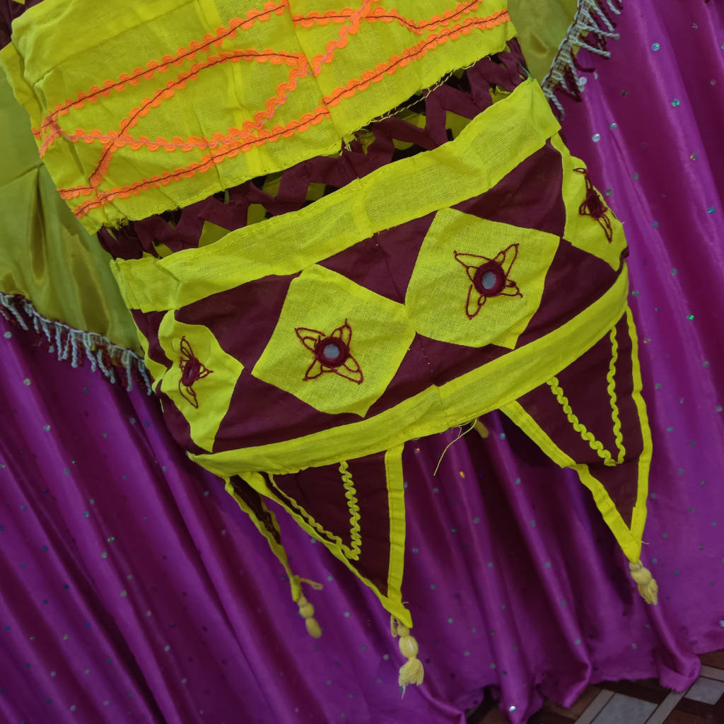 5ft Pipili Applique Yellow & Maroon Cotton Lamp