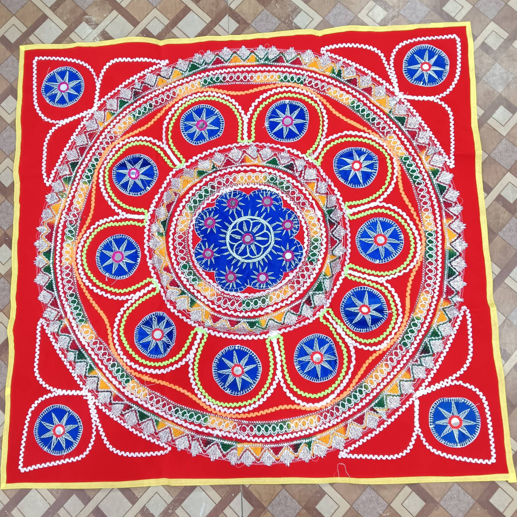 3 × 3 ft Velvet Flower Design - Machine Made
