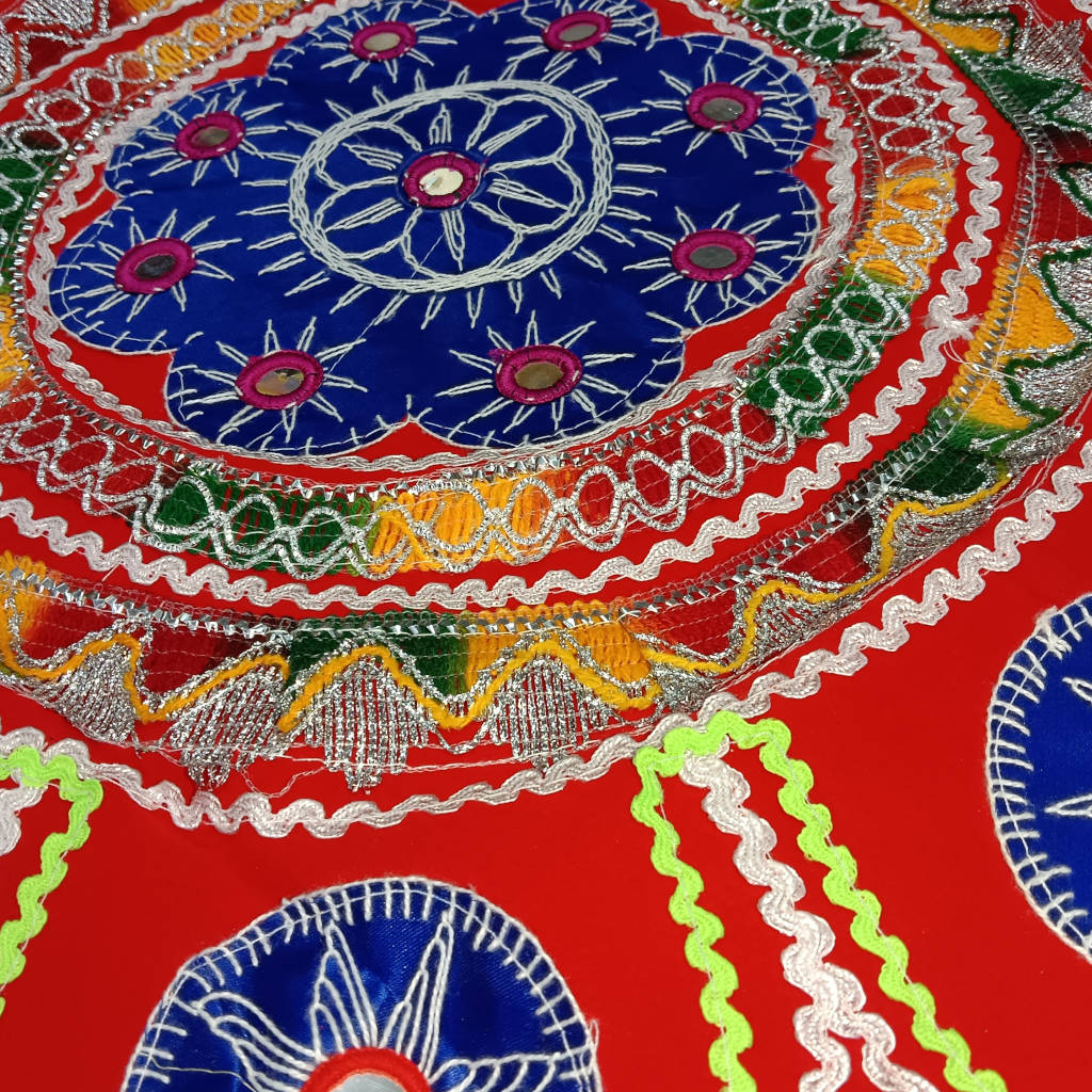 3 × 3 ft Velvet Flower Design - Machine Made