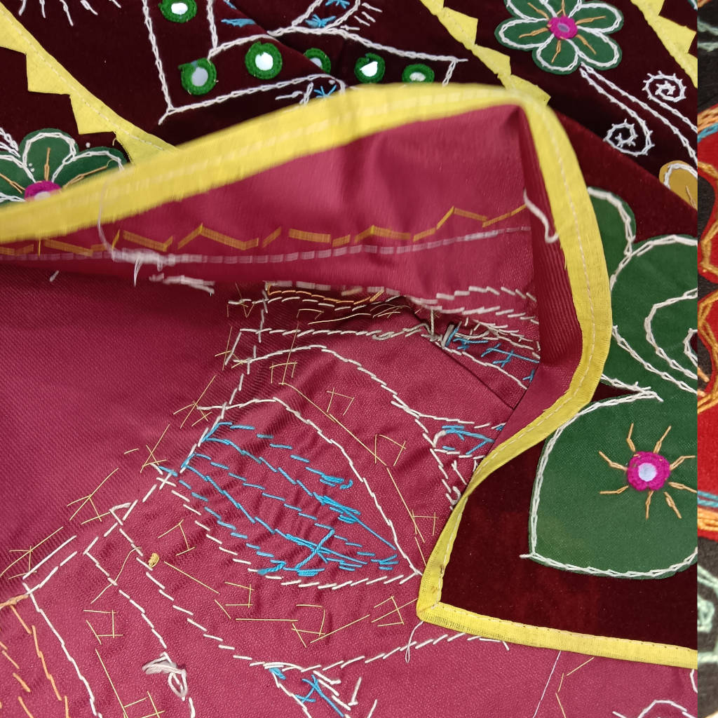 3 × 3 ft Handcrafted Velvet Jagannath - Maroon